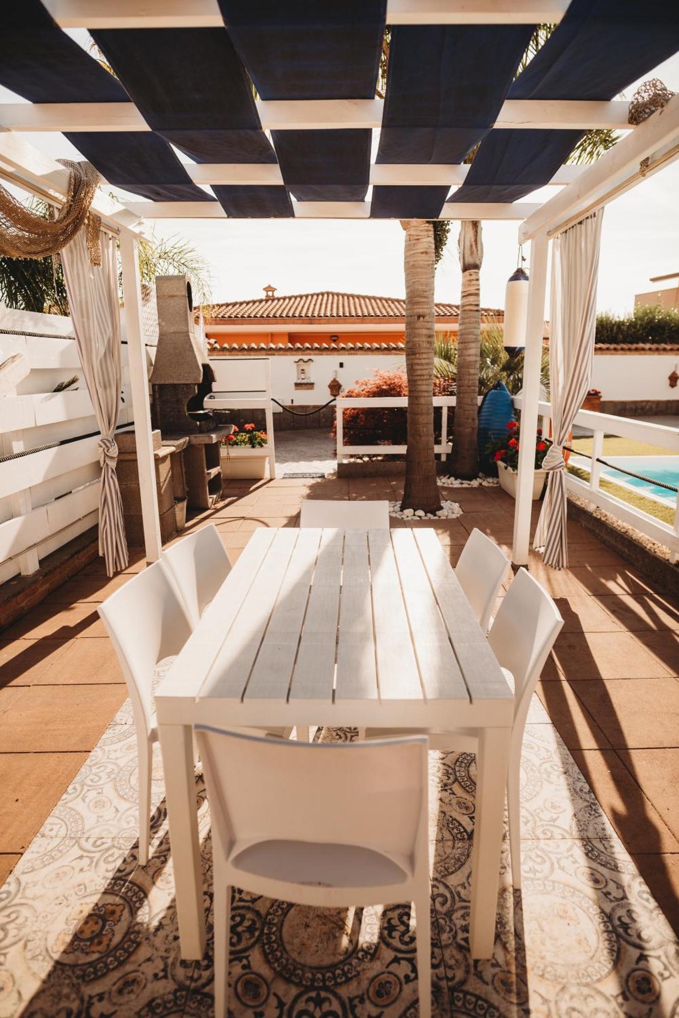 Alloggi Turistici Con Piscina Palestra Jacuzzi Sauna Anzio Exterior photo