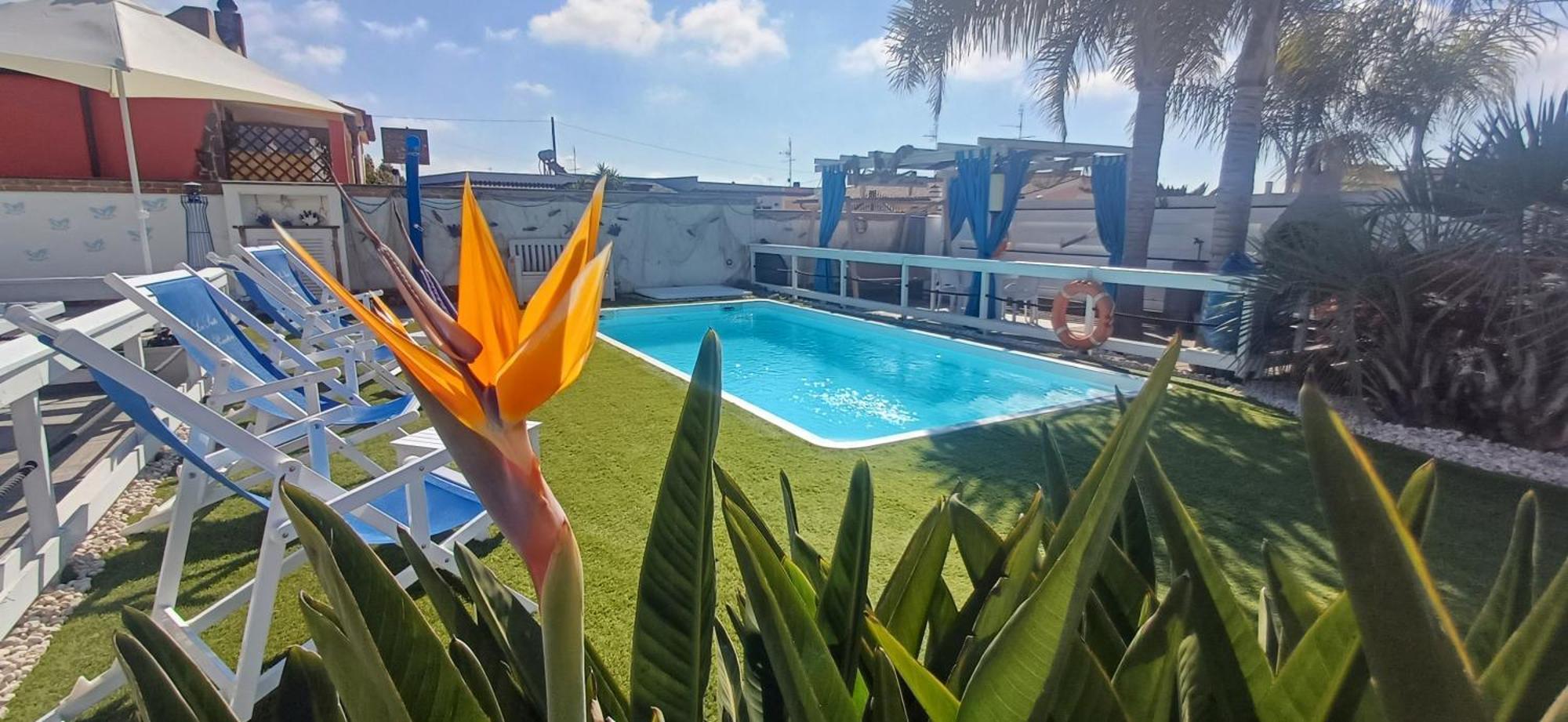 Alloggi Turistici Con Piscina Palestra Jacuzzi Sauna Anzio Exterior photo
